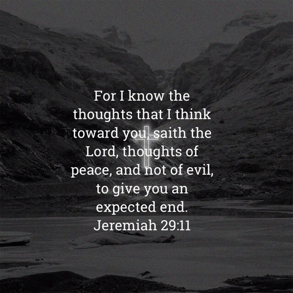 Hello!! 🙋🏻‍♀️ Thanks for stopping by🛍 - Picture 4 of 8